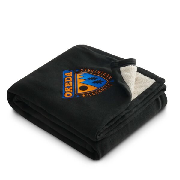 Fleece-Sherpa Blanket - Image 6
