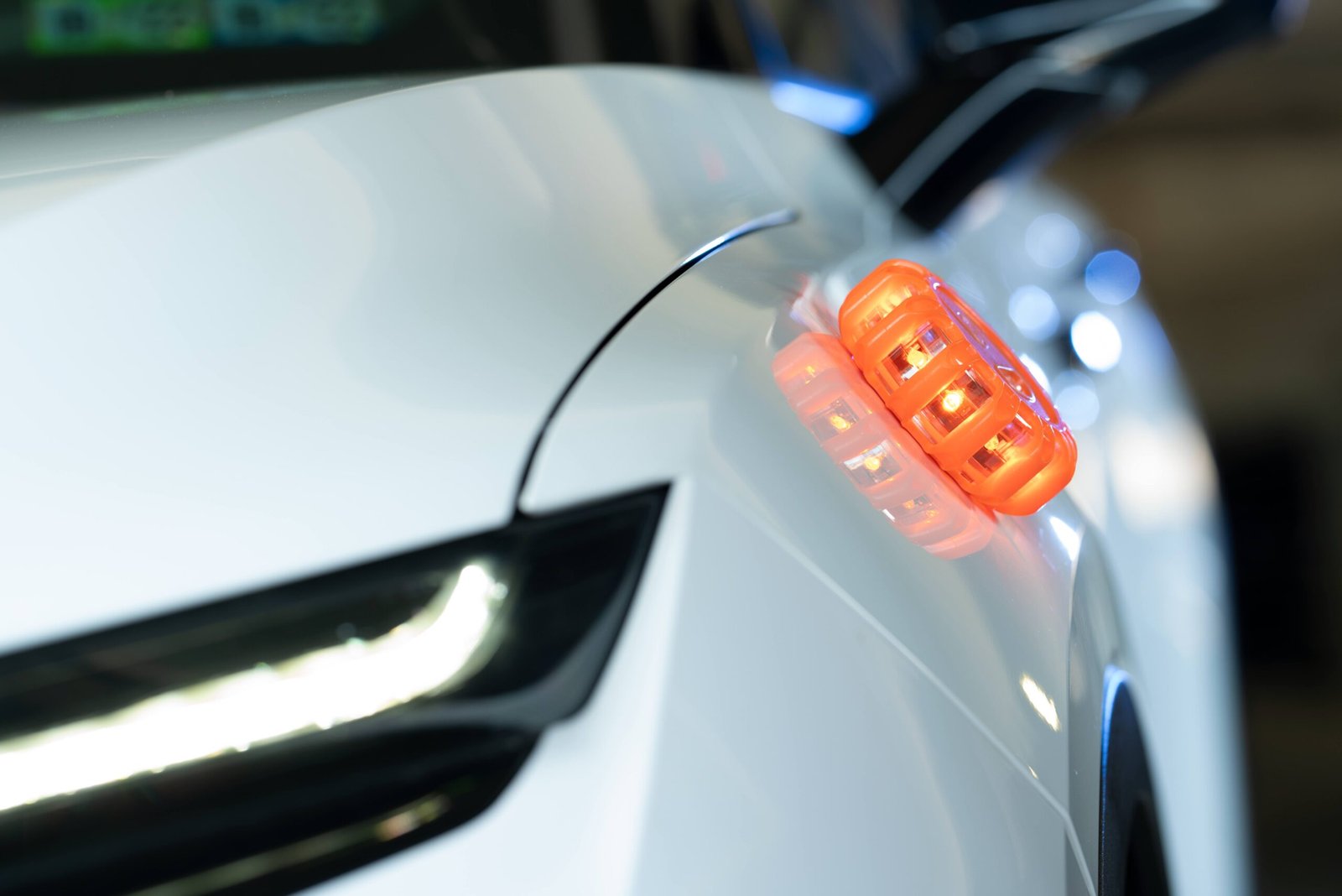 LED Road Flare - Image 4
