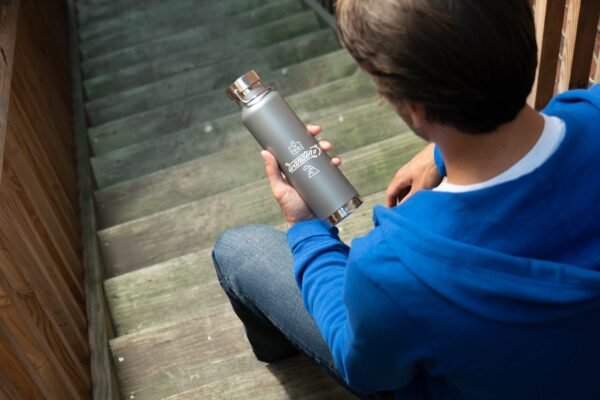 Thor Copper Vacuum Insulated 22oz Water Bottle - Image 5