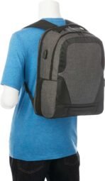 Overland TSA Friendly 17 Inch Laptop Backpack with USB Port - Image 4