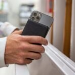 mophie Snap+ Mini 5000 mAh Wireless Power Bank - Image 8