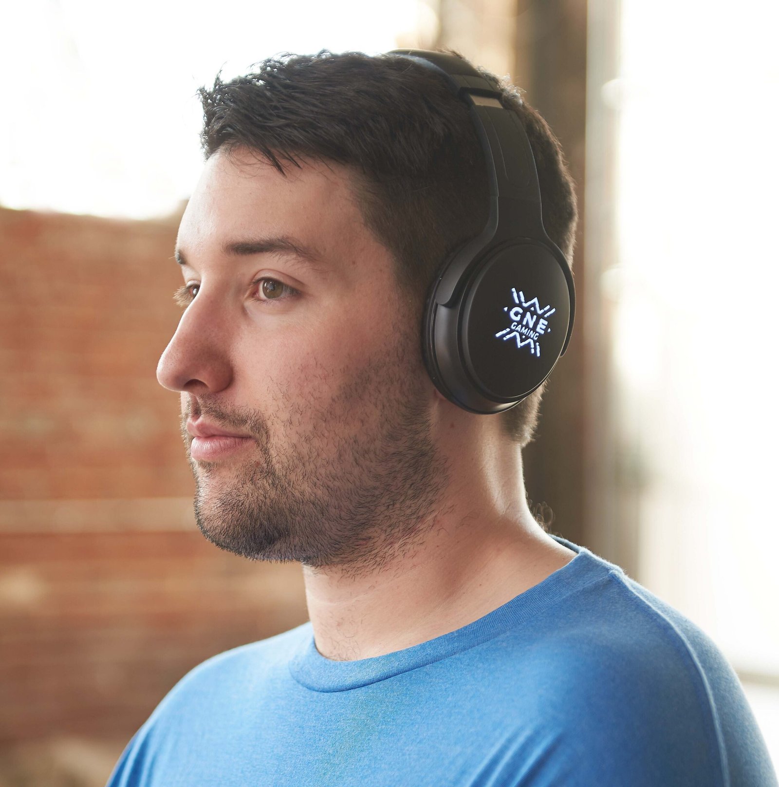 Light Up Logo Bluetooth Headphones - Image 2