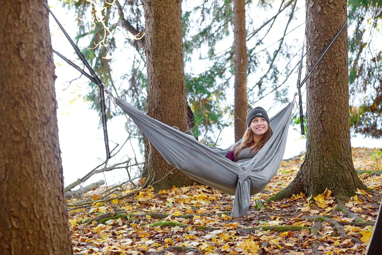 High Sierra Packable Hammock with Straps - Image 5