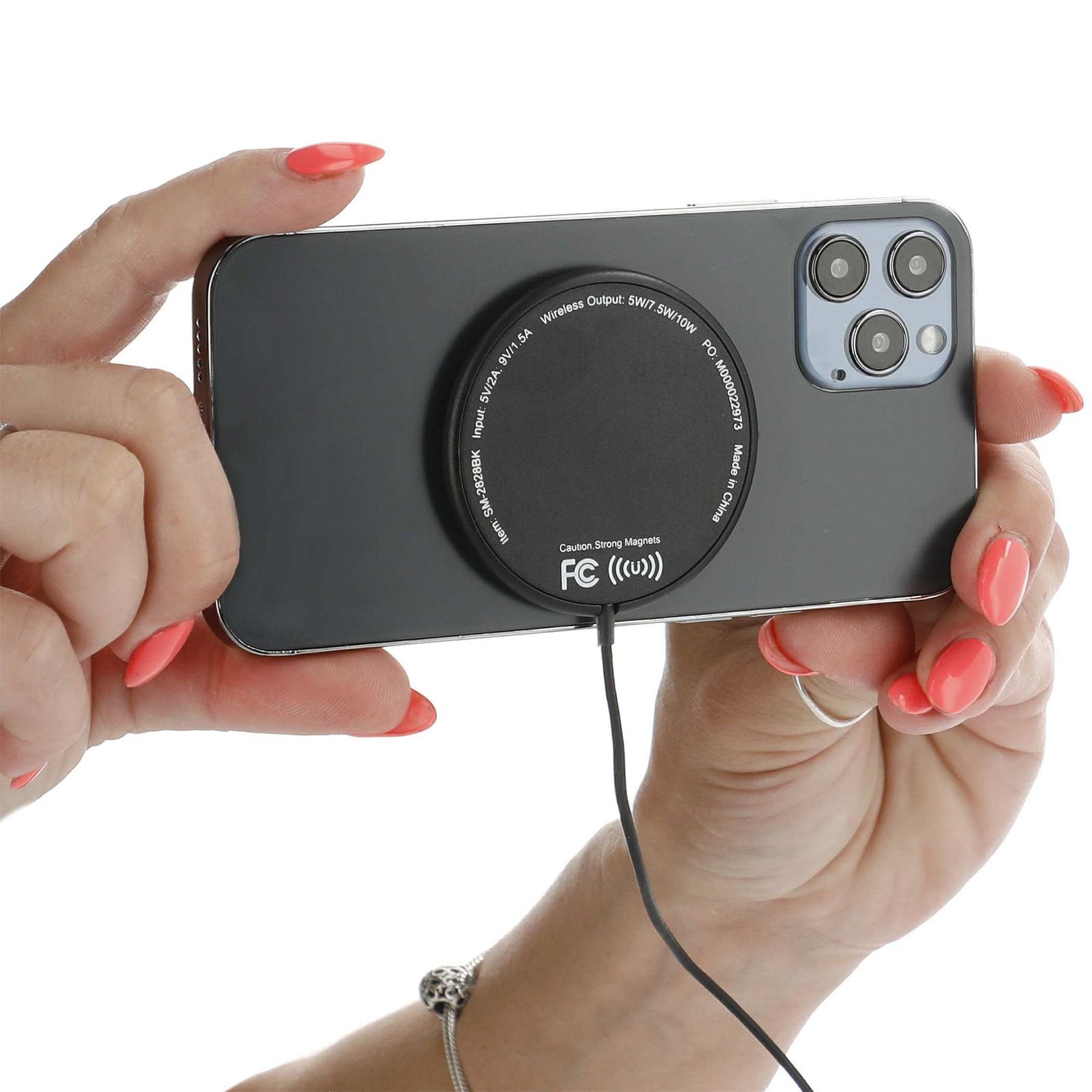 MagClick™ Fast Wireless Charging Pad - Image 4